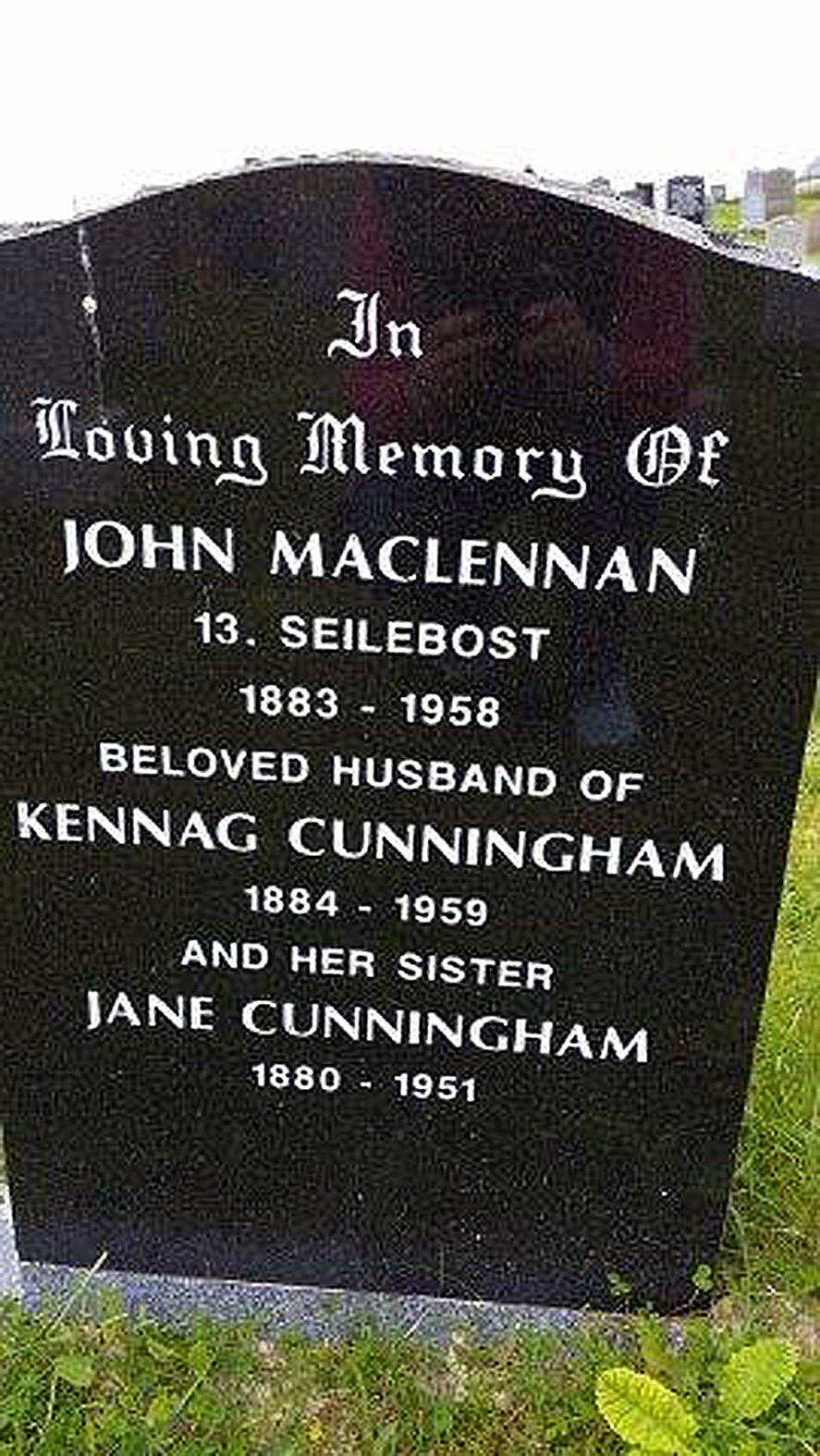 Photo of headstones/John MacLennan hdstn 1958 Luskentyre (Losgaintir) cemeteries, Harris